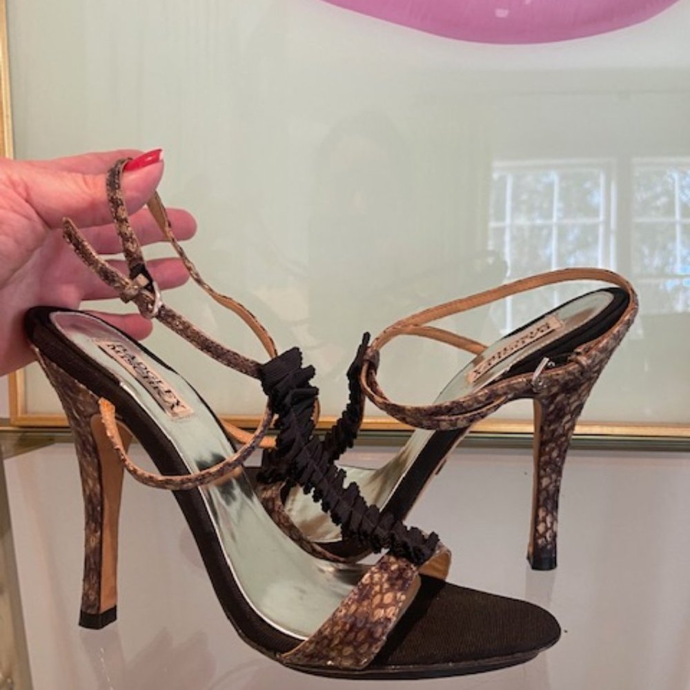 BADGELY MISCHKA GROSSGRAIN/FAUX SNAKE SKIN OPEN TOE PARTY HEELS.  SIZE 8…